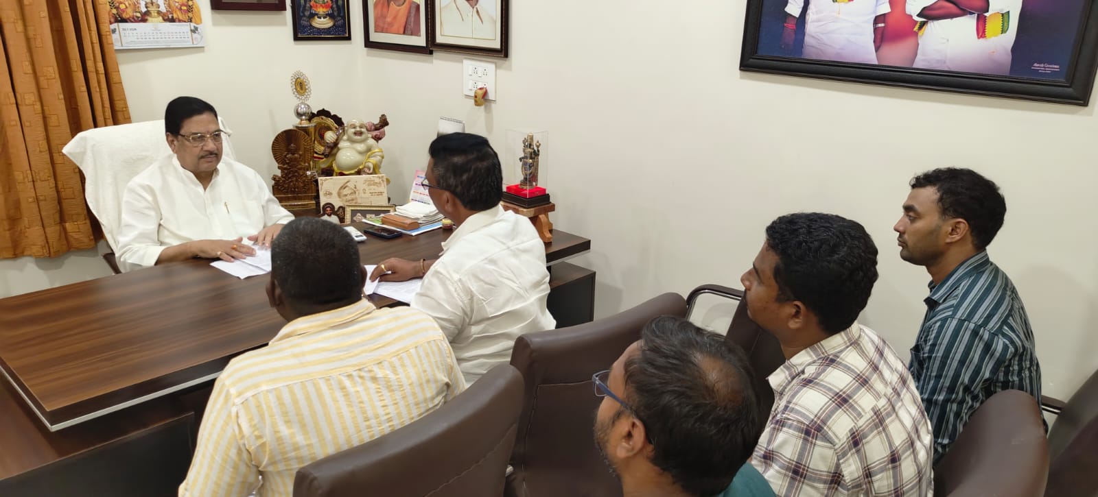 ఇల్లే లేని నిరుపేద అర్హులందరికీ గృహ నిర్మాణ పథకం అందాలి-కిమిడి